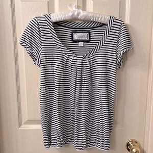 American Eagle Short Sleeve Shirt - Size Small